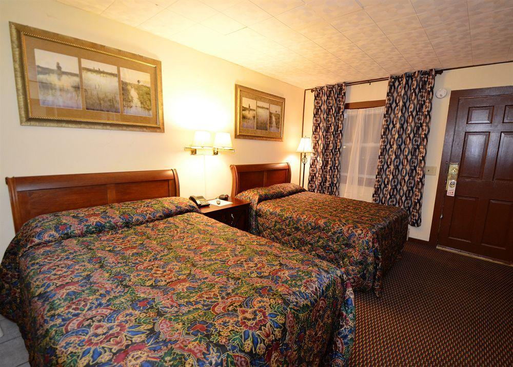 Williamstown Motel Bagian luar foto