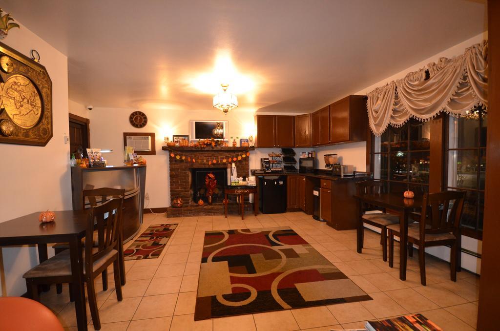 Williamstown Motel Bagian luar foto