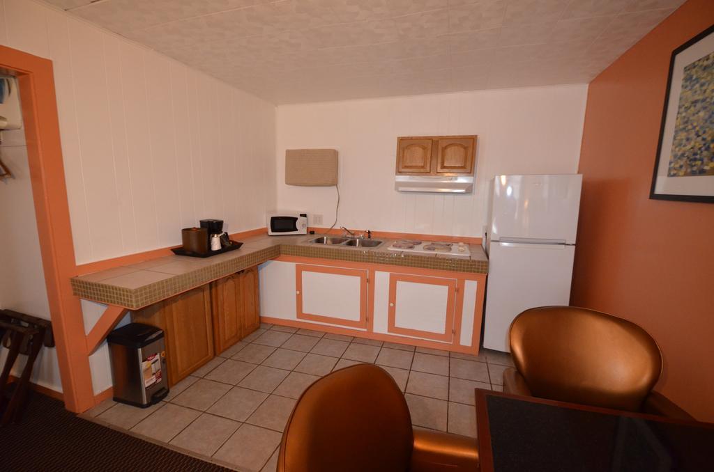 Williamstown Motel Bagian luar foto