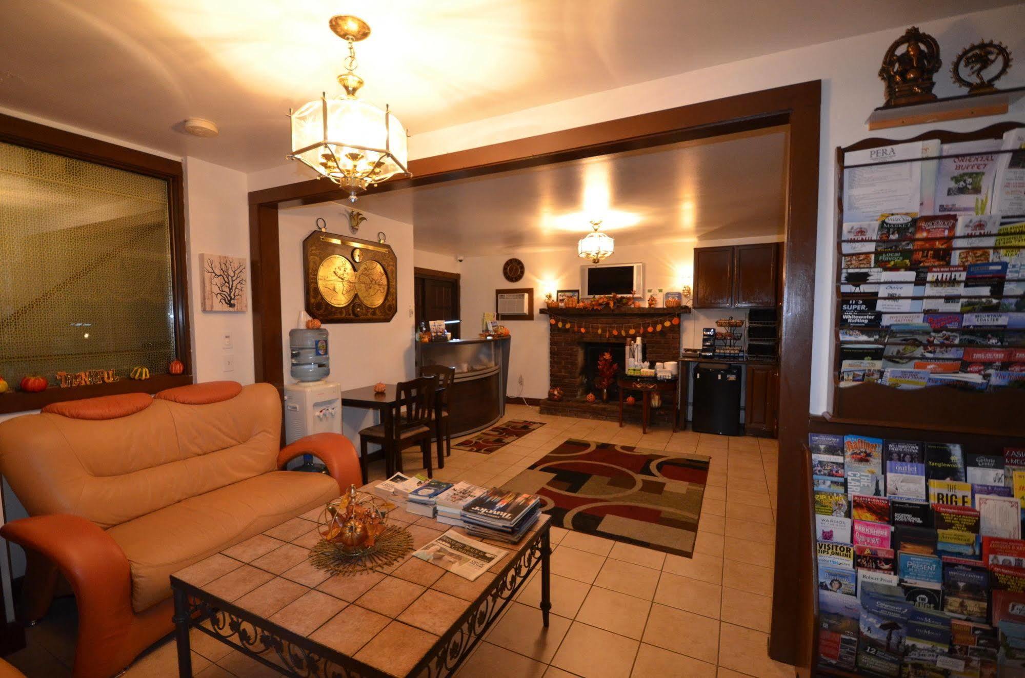 Williamstown Motel Bagian luar foto