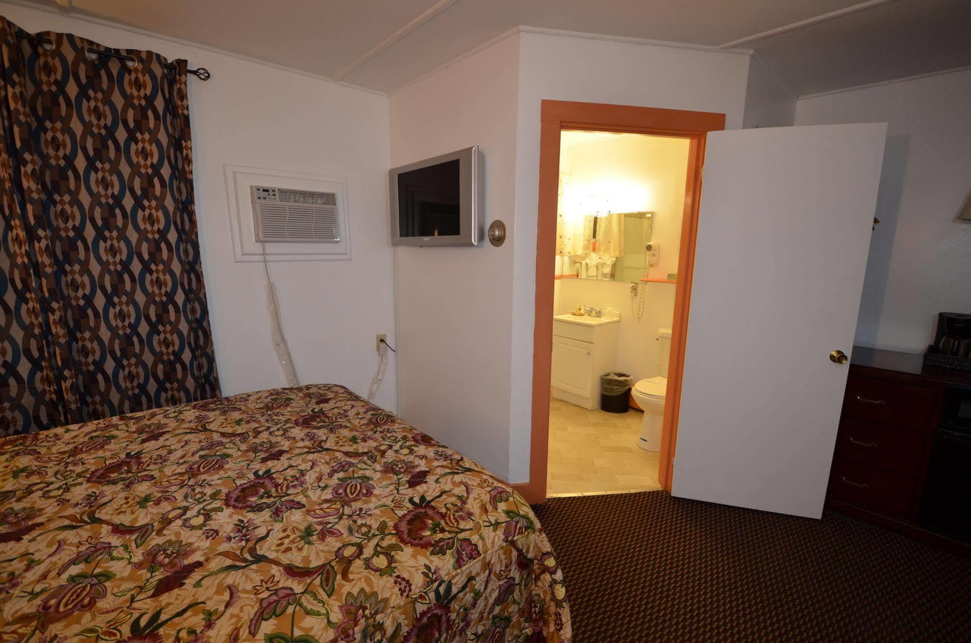 Williamstown Motel Bagian luar foto