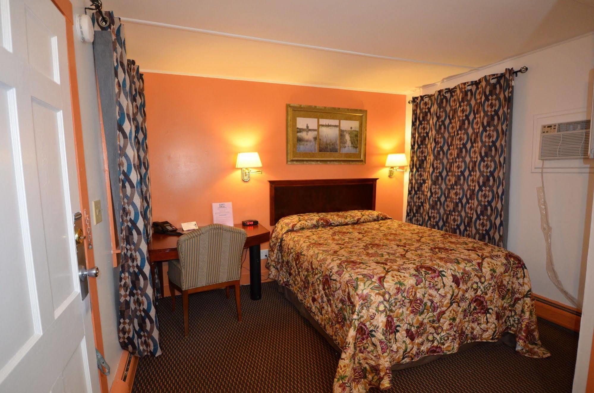 Williamstown Motel Bagian luar foto