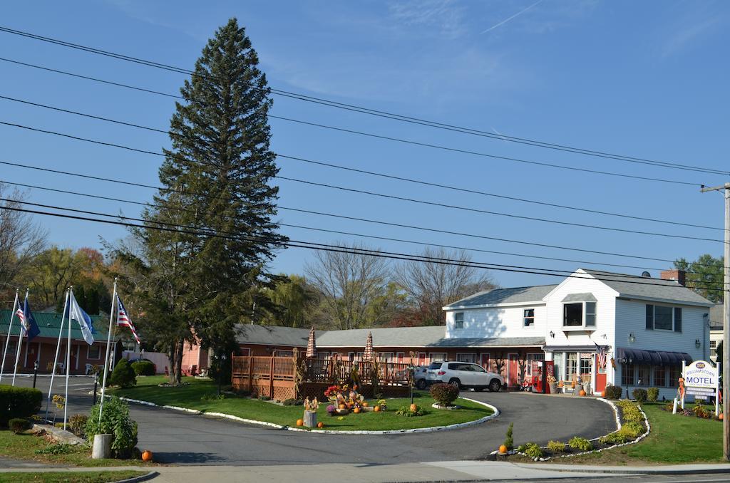 Williamstown Motel Bagian luar foto